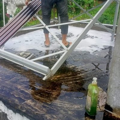 Vệ sinh năng lượng mặt trời tại nhà Gia Lai